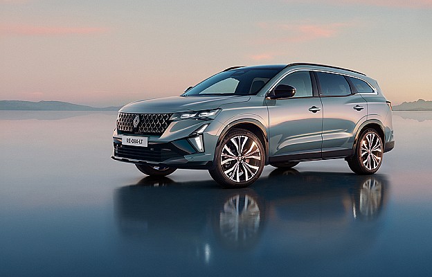 Odvezite novi Espace full hybrid E-Tech 200